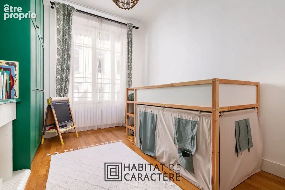 Appartement 4 pièces - 92 m2 - Coeur 7ème - photo 11