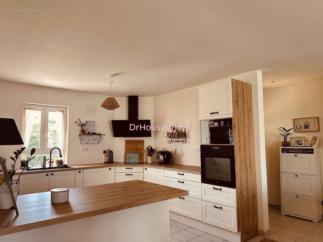 Maison à COULOUNIEIX-CHAMIERS