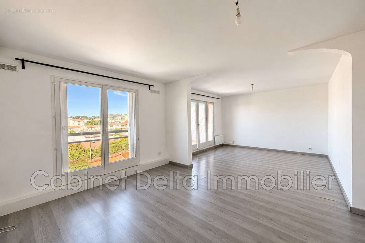 Appartement à SANARY-SUR-MER