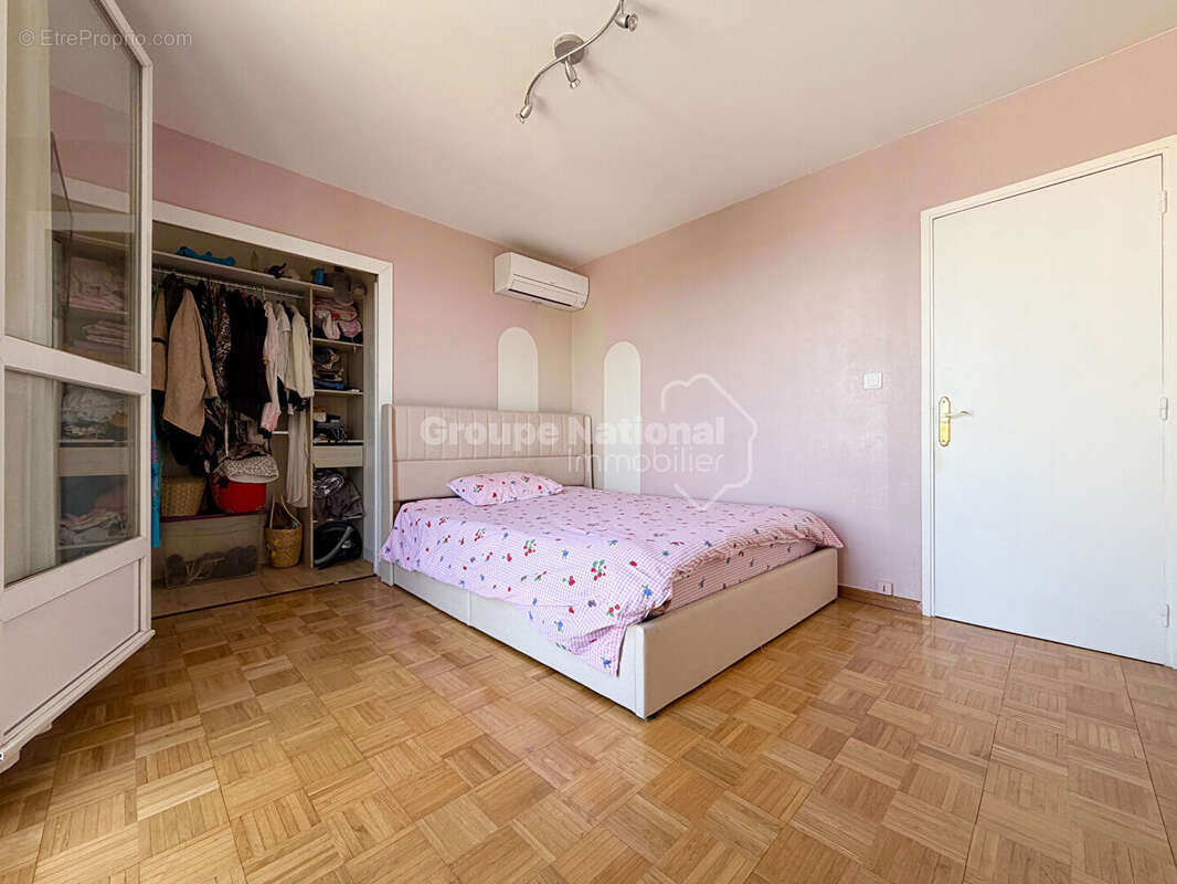 Appartement à MARSEILLE-15E
