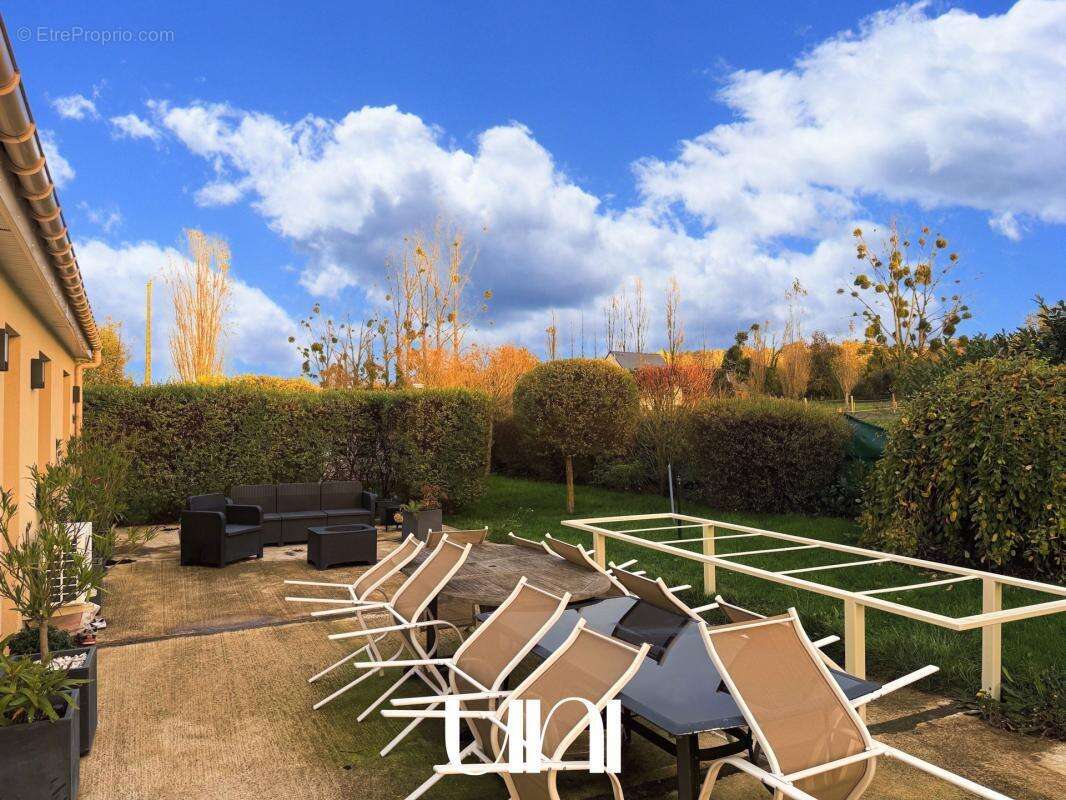 Maison à ANGERVILLE