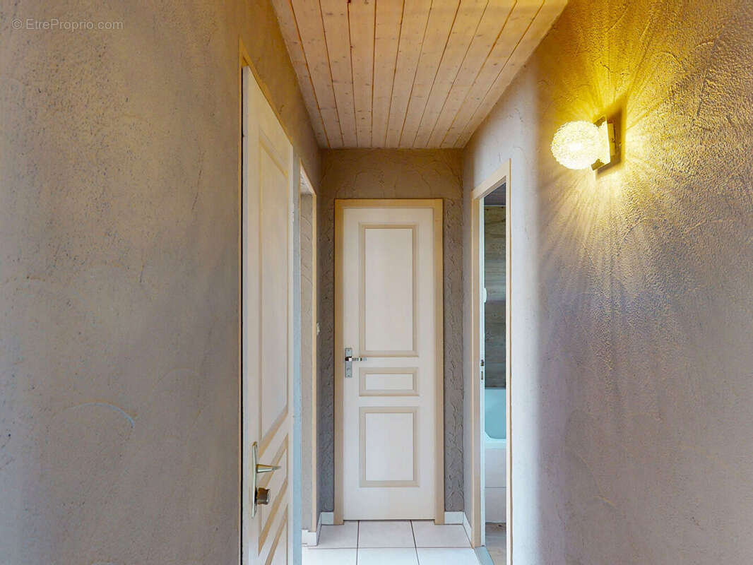 Maison à LES ECORCES