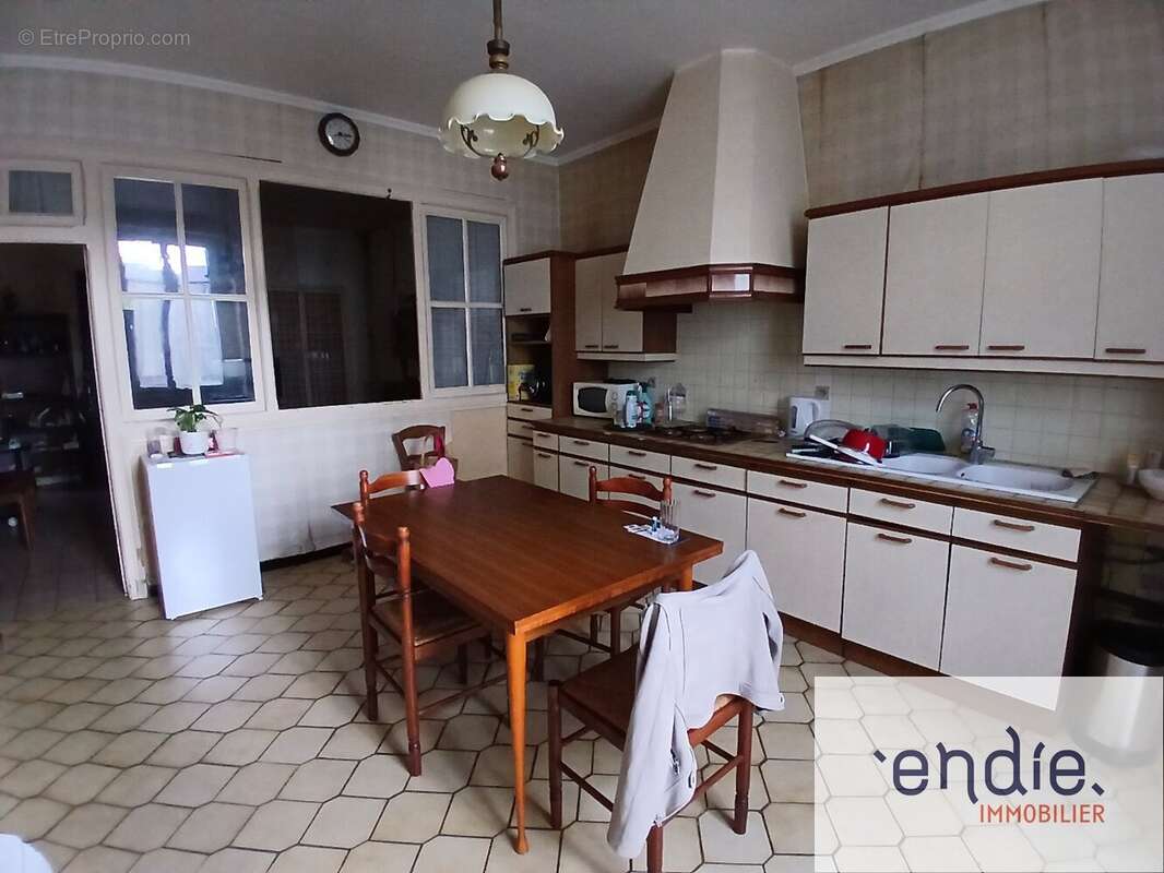 Maison de village à rénover avec dépendance  Marmagne (21500) - photo 2