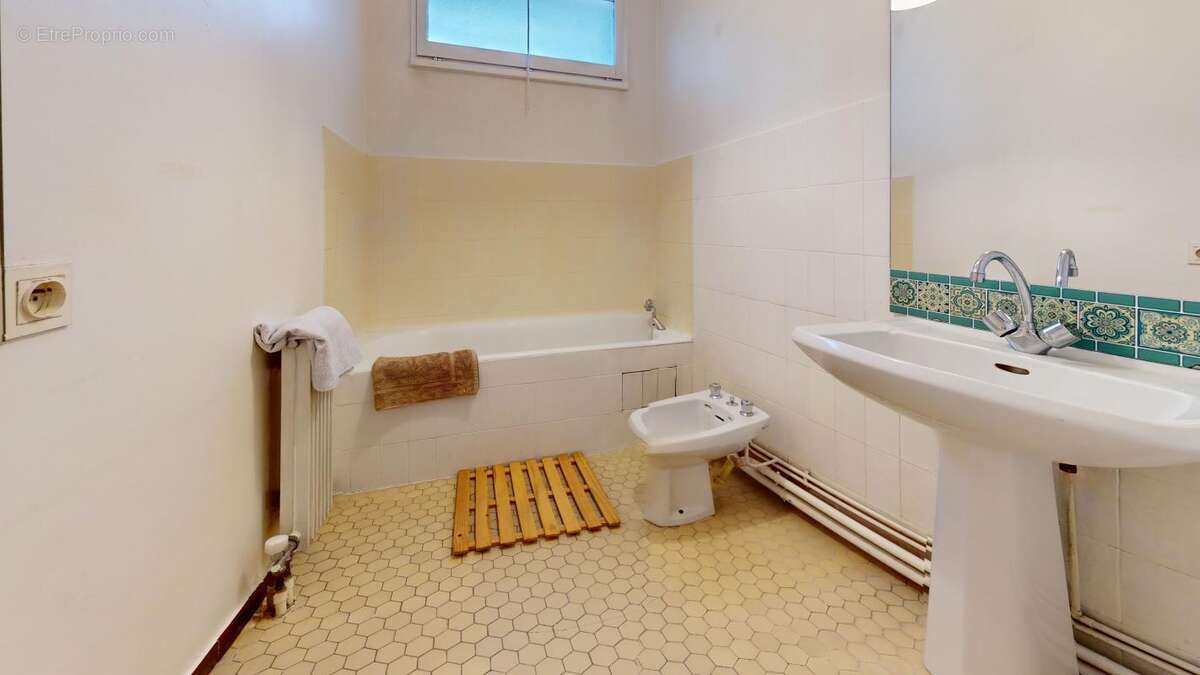 Appartement à LYON-5E