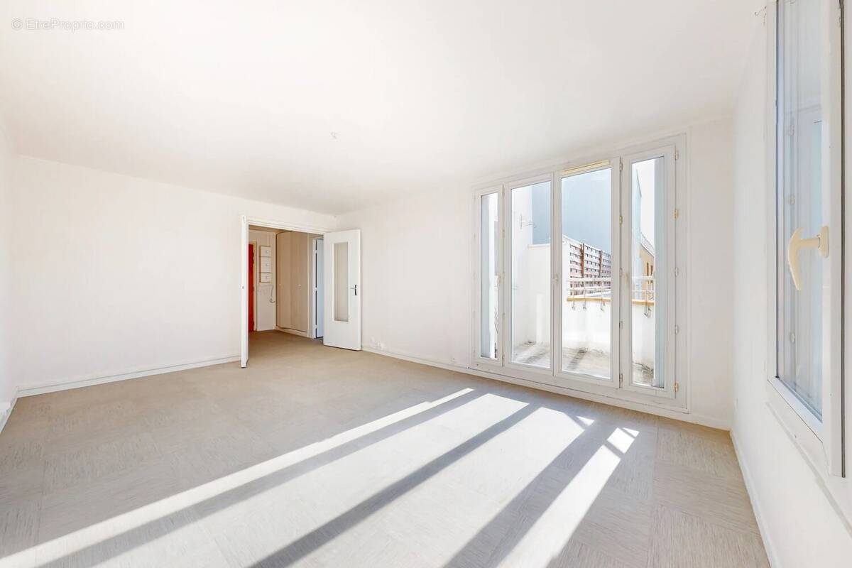 Appartement à COULOMMIERS