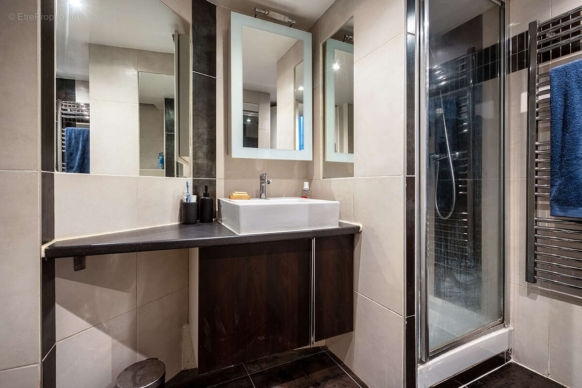 Appartement à PARIS-11E