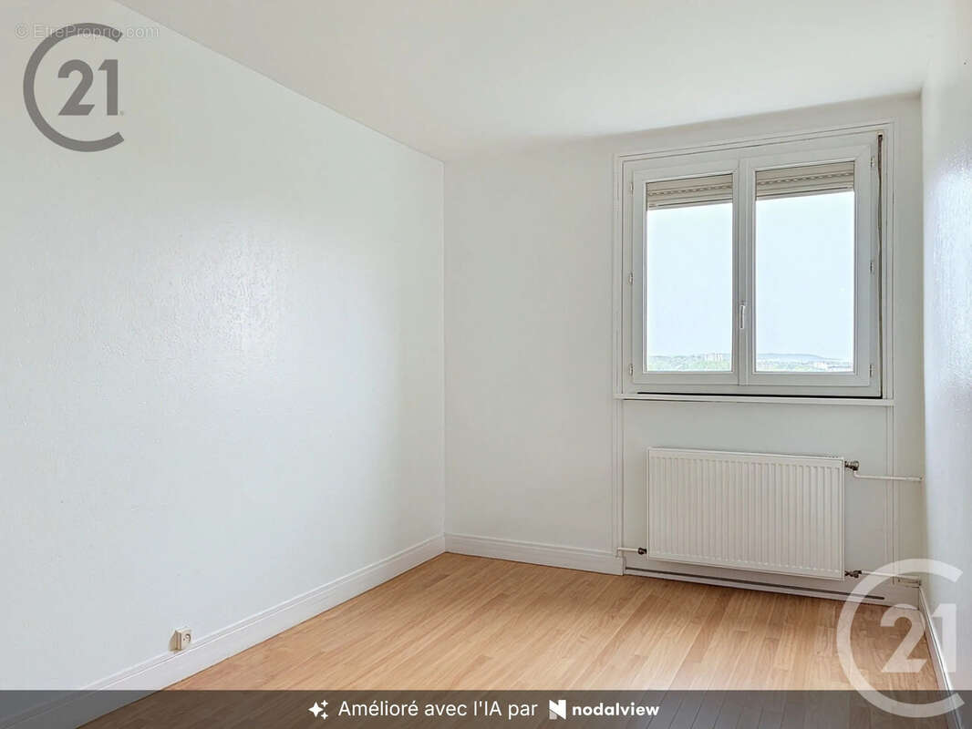 Appartement 4 pièces 68 m² à vendre à Reims (51100) - photo 7