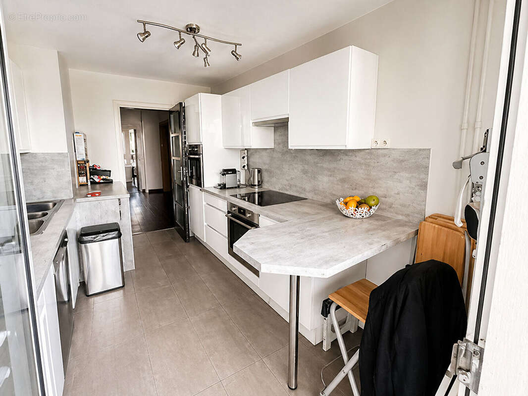 Appartement à PARIS-19E