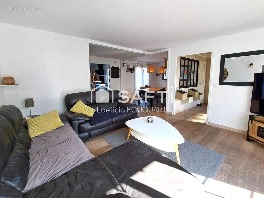 Maison 162 m² à Chessy  - photo 3