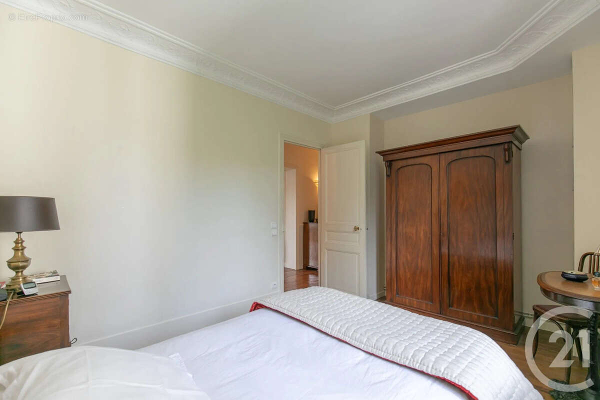 Appartement à SAINT-MAUR-DES-FOSSES