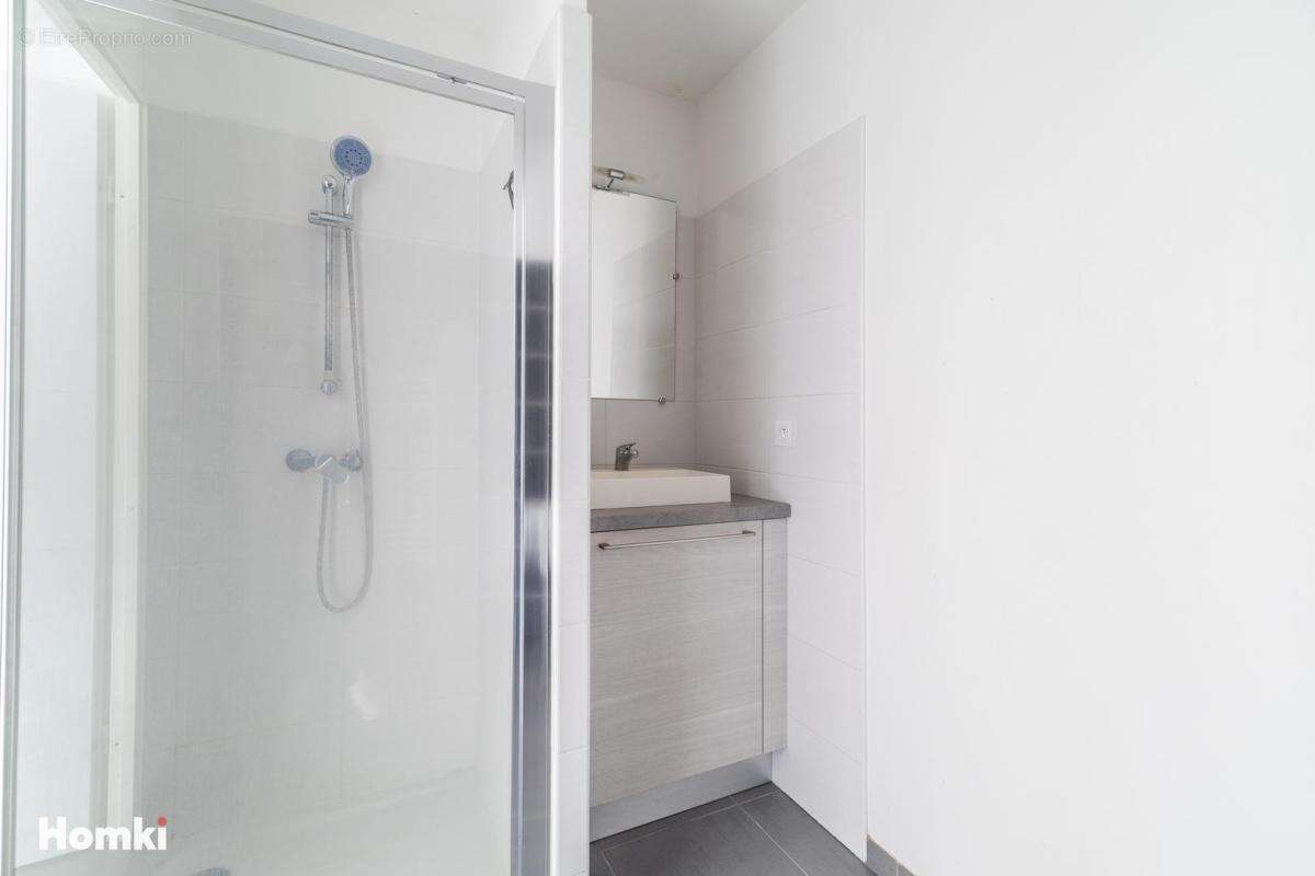 Appartement à JUVIGNAC