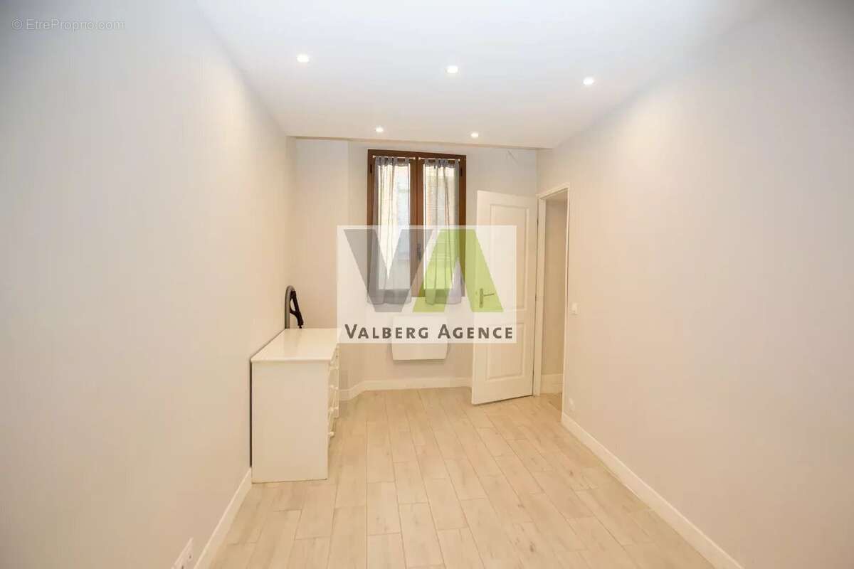 Appartement à GUILLAUMES