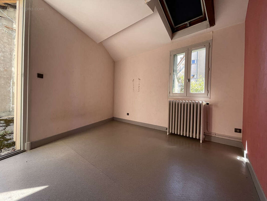 Appartement plain pied avec terrasse centre ville - photo 11