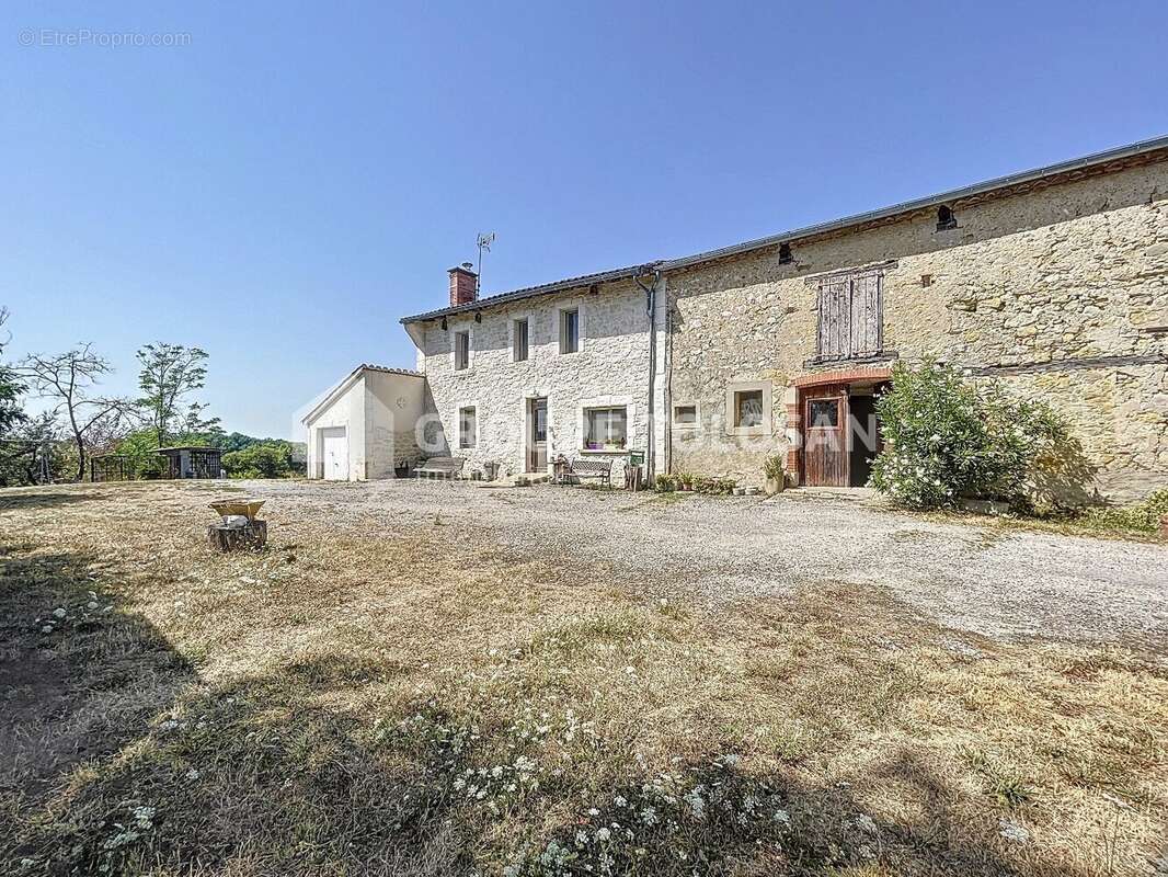 Maison à SAINT-PAUL-CAP-DE-JOUX
