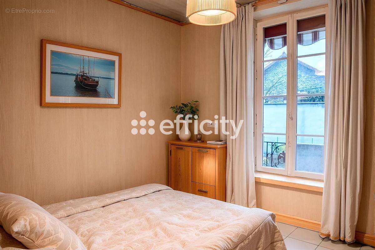 Maison à VILLENEUVE-LE-ROI