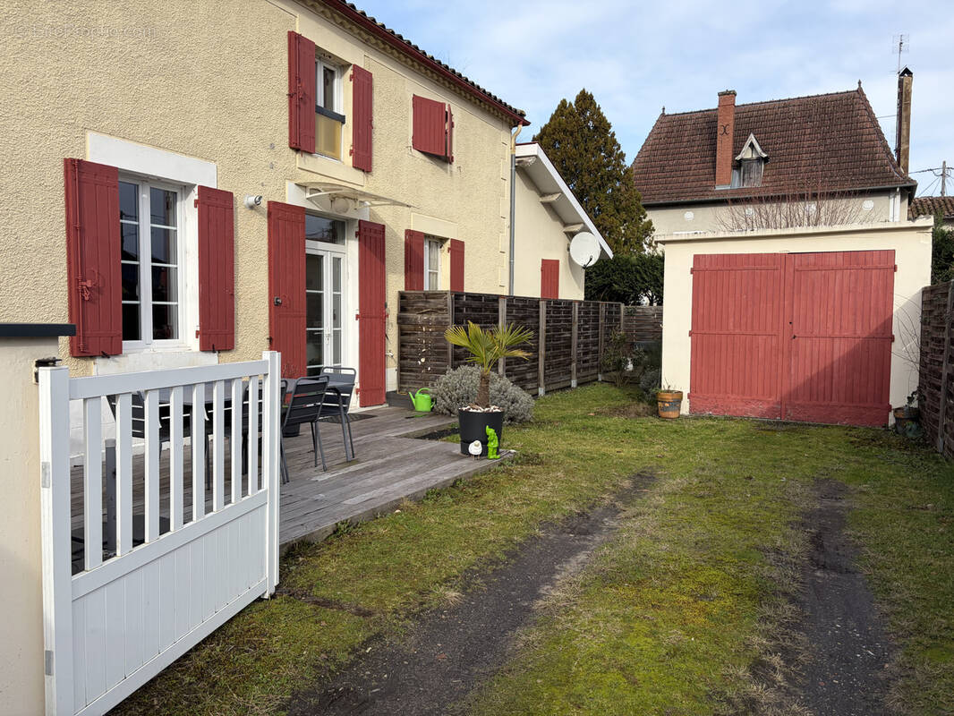 Maison à BAZAS