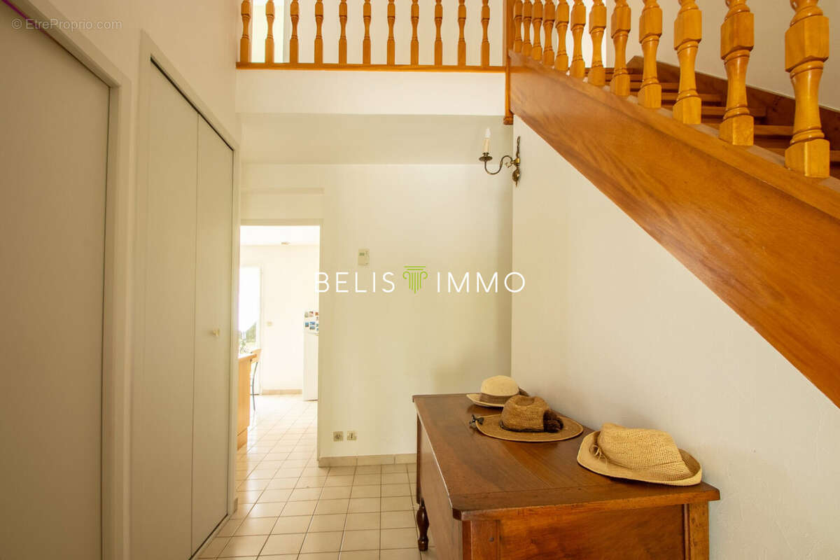 Maison à MONTLOUIS-SUR-LOIRE