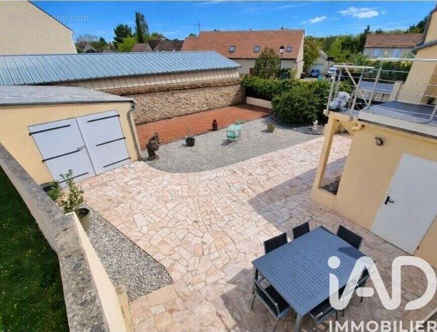 Photo 2 - Maison à MARINES