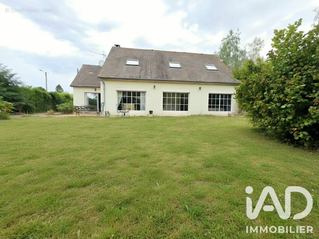 Photo 1 - Maison à MELZ-SUR-SEINE