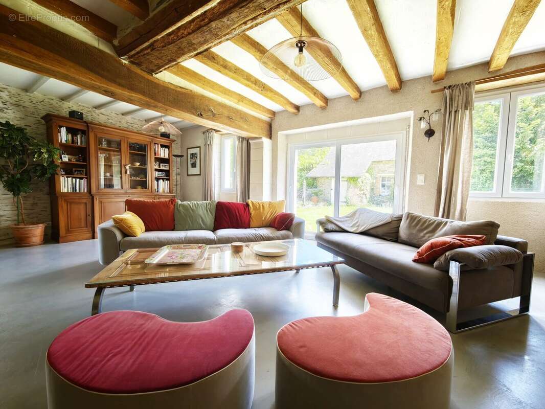 Maison à BRISSAC-QUINCE