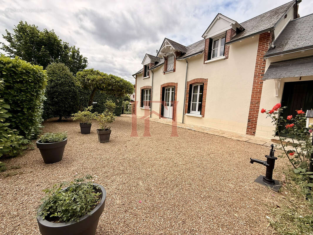 Maison à CLOYES-SUR-LE-LOIR