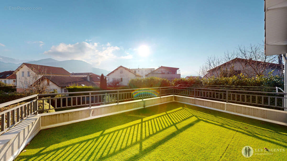 Maison à SAINT-MARTIN-D'HERES