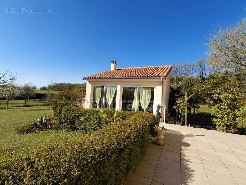 Maison à VALDIVIENNE