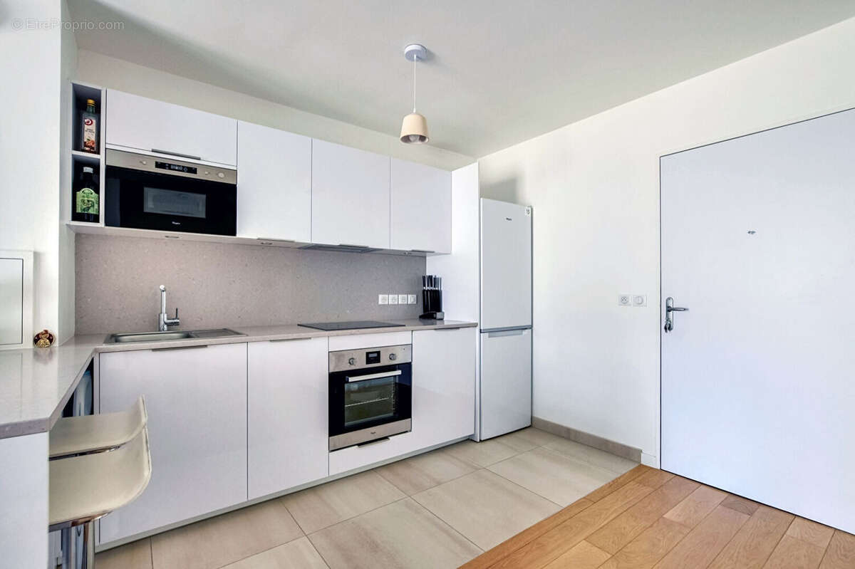 Appartement à PARIS-19E