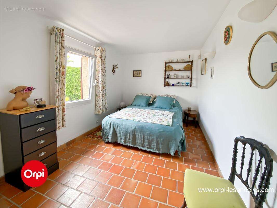 Maison  3 chambres  bureau dépendance - photo 7