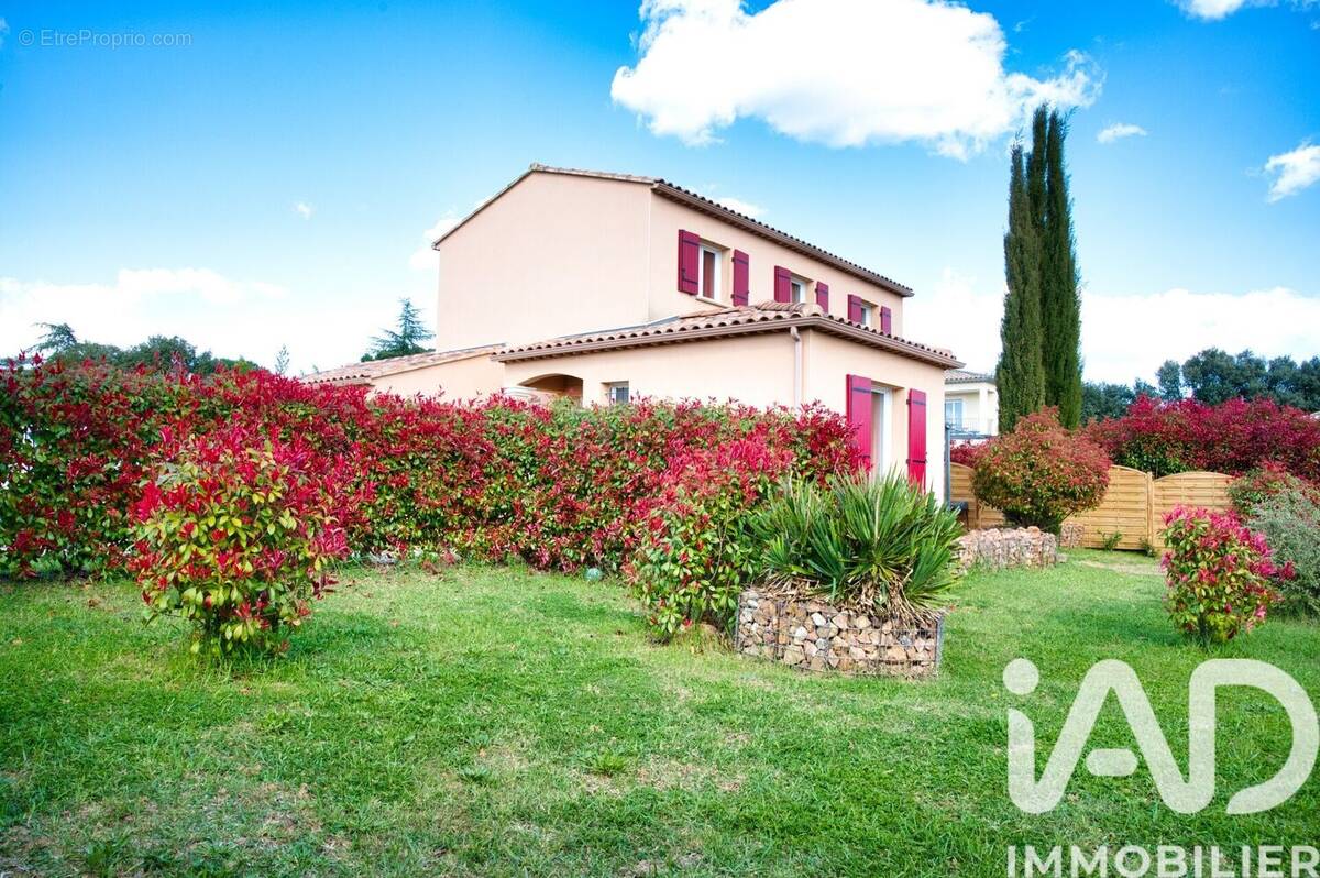 Photo 1 - Maison à SAINT-SIFFRET