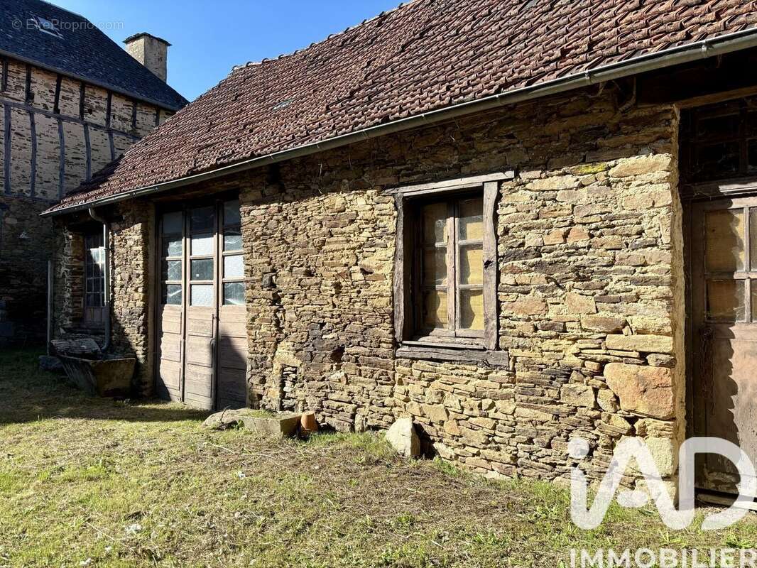 Maison 85 m² à Saint-Hilaire-Peyroux  - photo 5