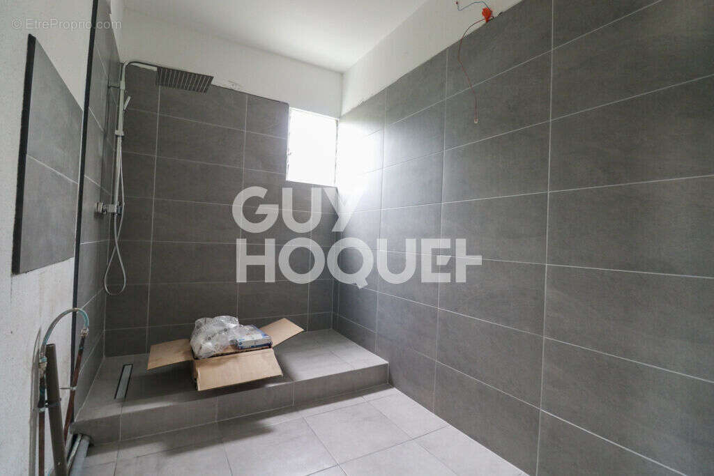 Appartement à SAINT-DENIS