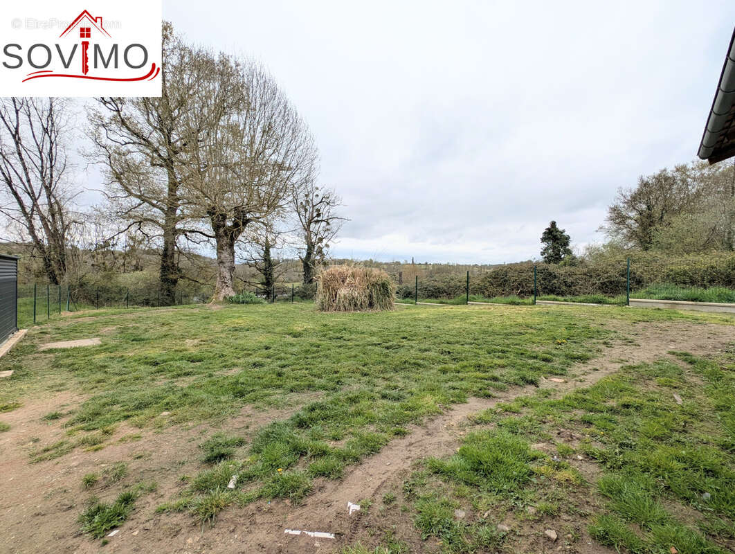 Maison à AVAILLES-LIMOUZINE