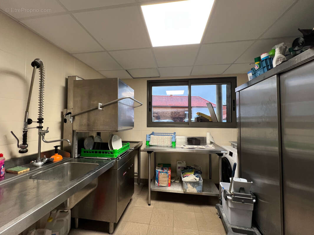 Commerce à MONS-BOUBERT