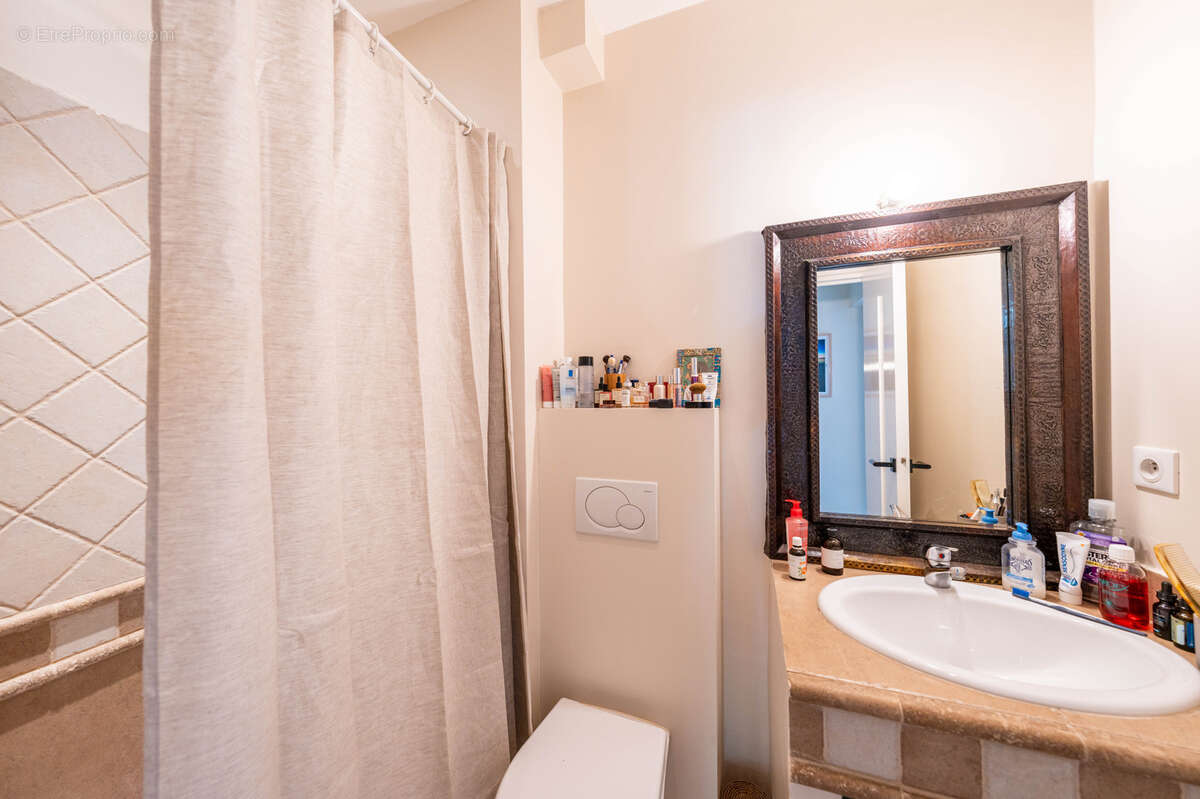 Appartement à LA COLLE-SUR-LOUP