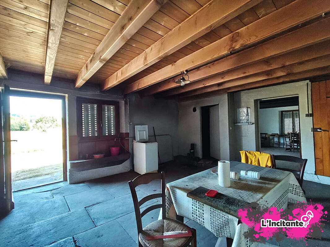Maison à FOUGEROLLES