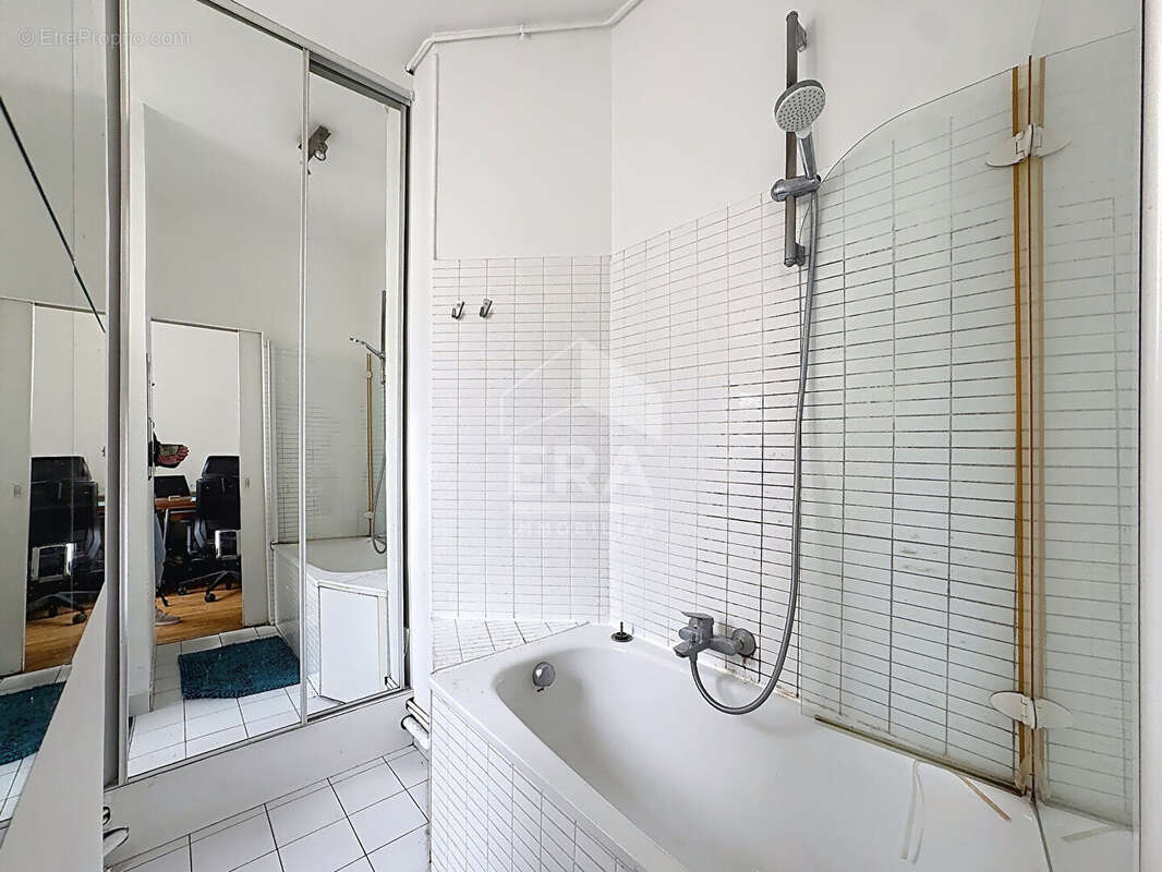 Appartement à PARIS-12E