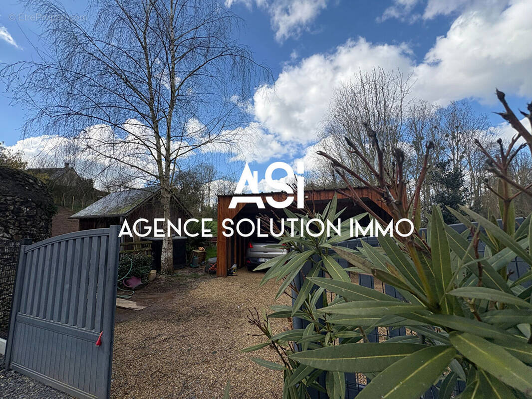 Terrain à SAINT-BRICE