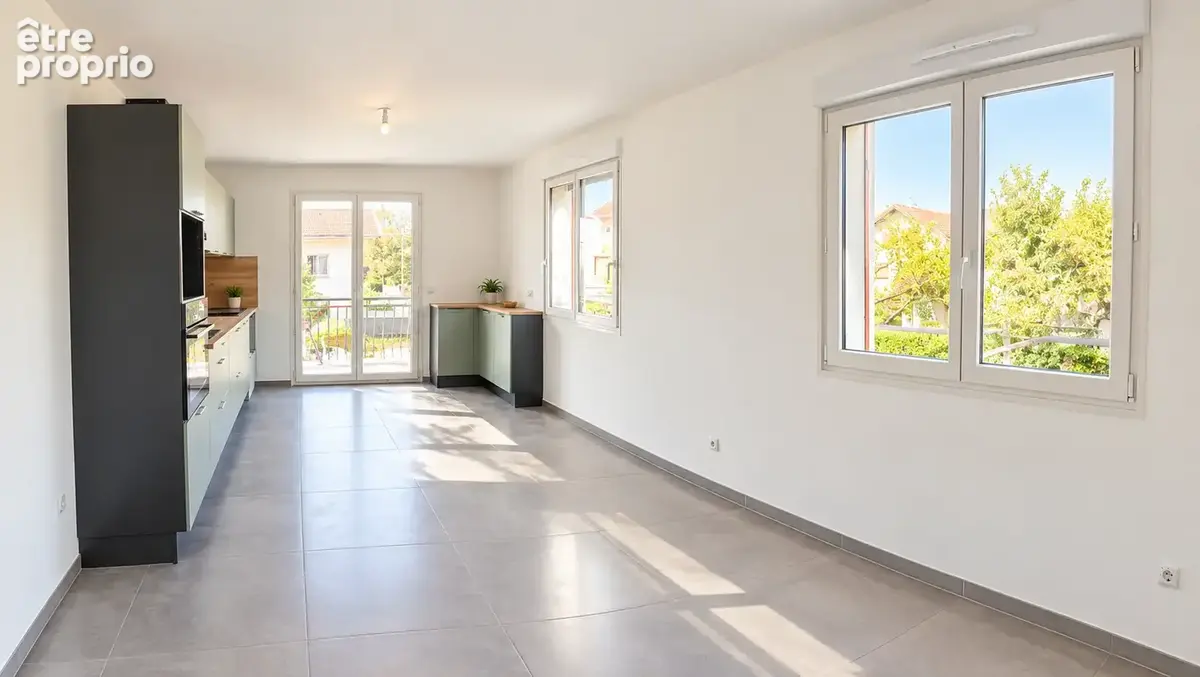 Appartement T4 entièrement rénové avec terrasse - photo 2