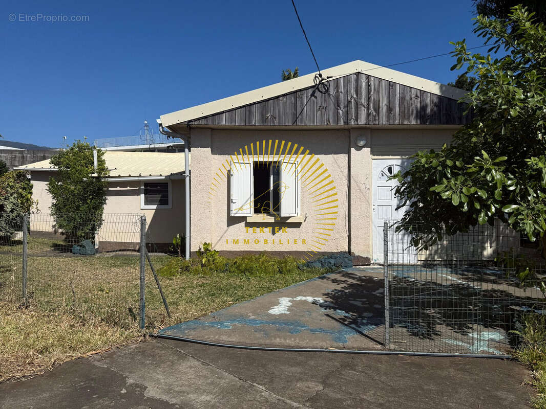 Maison à SAINT-DENIS