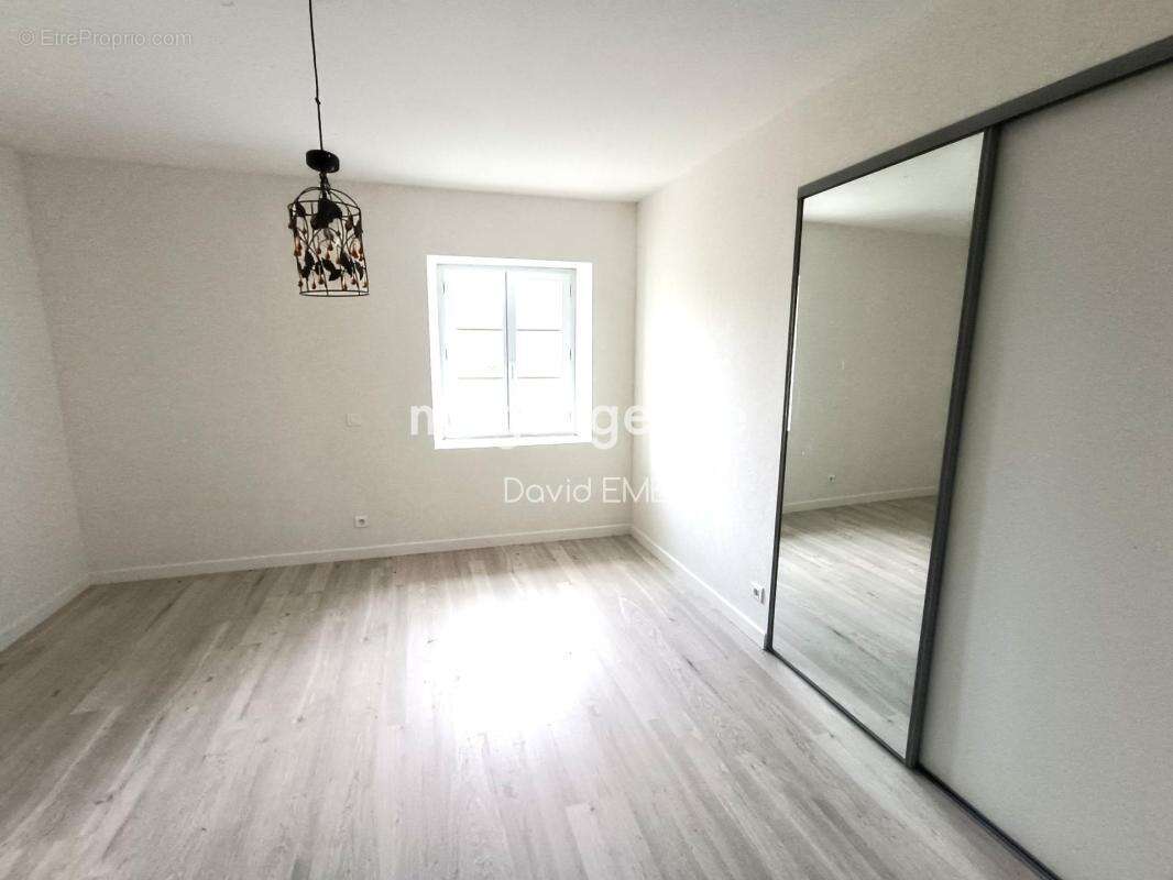Maison à BOIS-DE-CENE