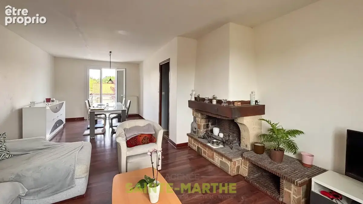 Niort Saint Liguaire. Pavillon sur sous-sol 5 chambres, garage et jardin. - photo 3