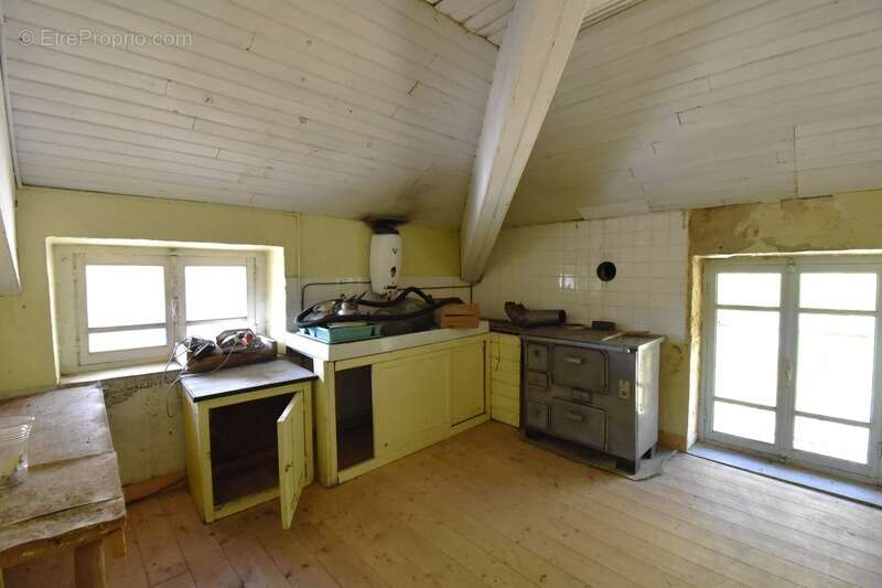 Maison à SAINT-AGREVE