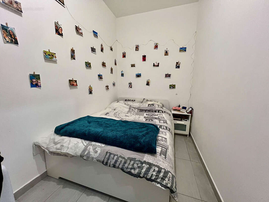 Appartement à MARSEILLE-1E