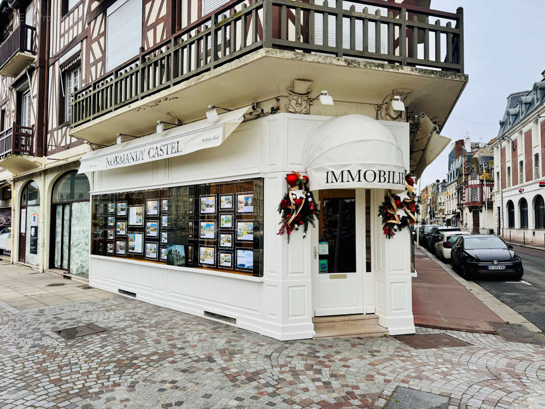Commerce à TROUVILLE-SUR-MER