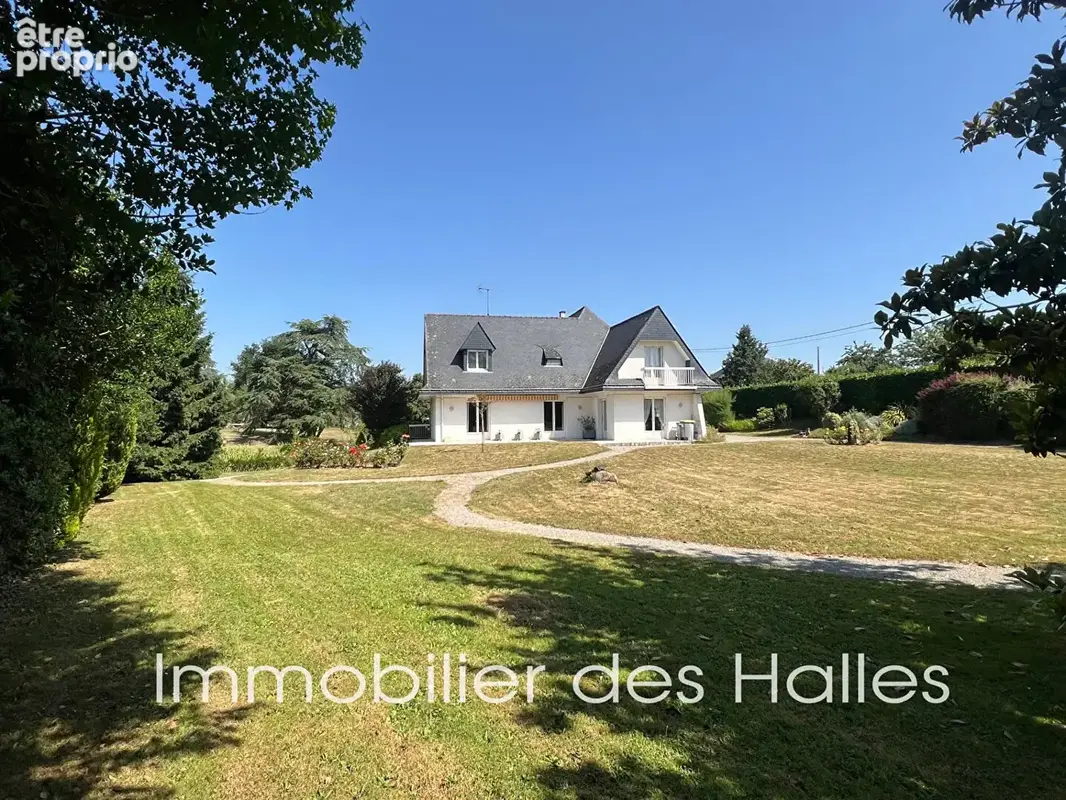 Propriété à RENAZE - photo 2
