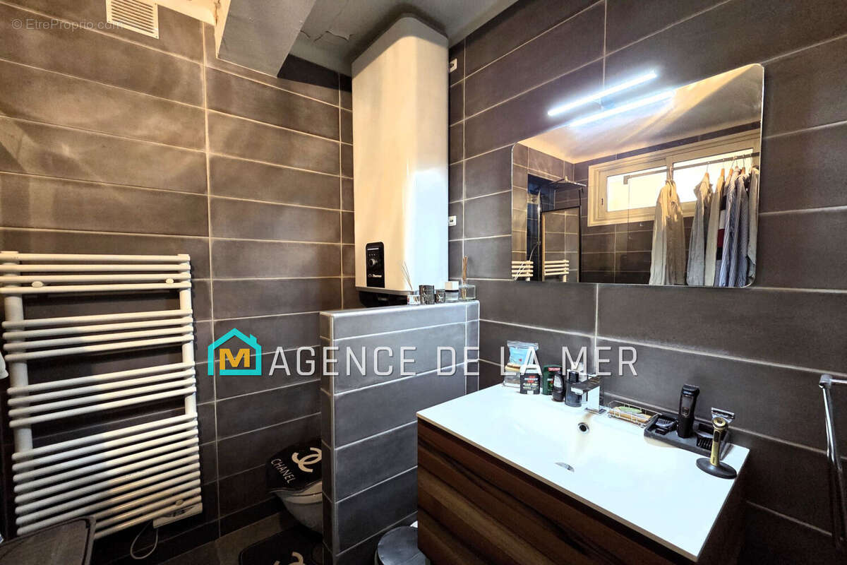 Appartement à MANDELIEU-LA-NAPOULE