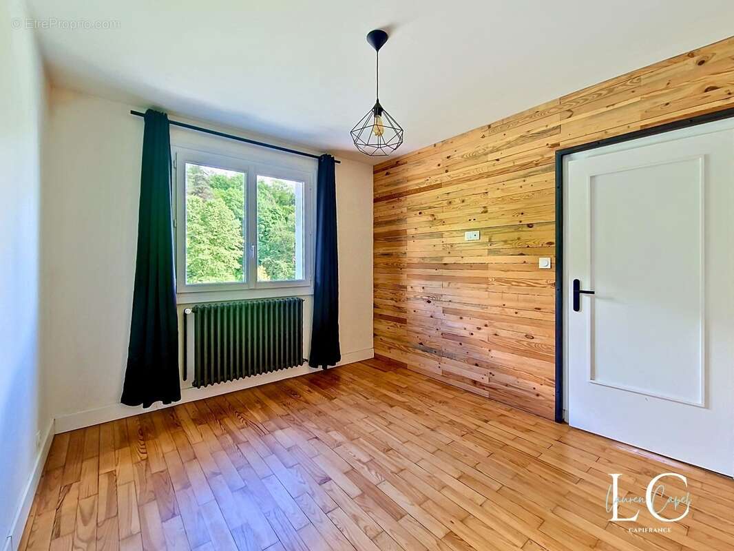 Exclusivité, appartement T3 en dernier étage - photo 4