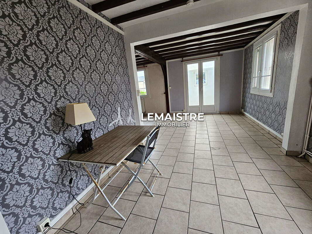 Maison à MONTIVILLIERS