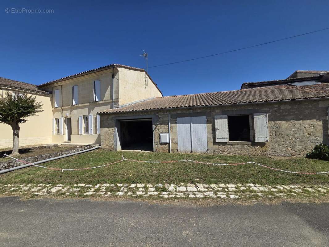 Maison à CASTILLON-LA-BATAILLE